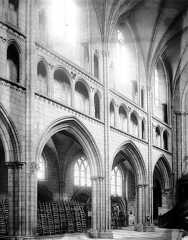 Intérieur, nef, côté nord