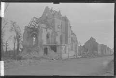Façades sud et est après le bombardement de 1944