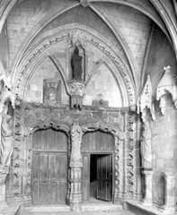 Dessous de porche sud