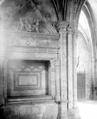 Tombeau Renaissance, enfeu, chapelle absidale