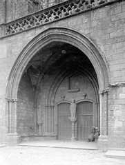 Portail et porche ouest