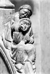 Accoudoir: personnages grotesques