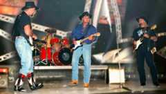 Is that a D chord? The West Texas Rednecks: Barry Windham, Kendall Windham, Curt Hennig, and Bobby Duncum Jr.