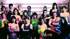 Among the brightest stars of 1990s joshi puroresu were Debbie Malenko, Chaparita Asari, Mima Shimoda, Etsuko Mita, Toshiyo Yamada, Yumiko Hotta, Saemi Numata (Numatchi), Manami Toyota, Kyoko Inoue, Infernal Maeda, Kumiko Maekawa, Bull Nakano, Takako Inoue, Eagle Sawai, Akira Hokuto, Kaoru Ito, Aja Kong, Suzuka Minami, and Terri Powers. From Tokyo Dome triumph in 1994 to AJW’s collapse in 1997, their era rose to global acclaim before unraveling, leaving a lasting mark on Japanese women’s pro wrestling.