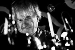 style="margin: 0px 10px 5px 0px" />