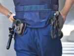 警察官の射撃訓練は1年に何発くらい弾を撃つ？