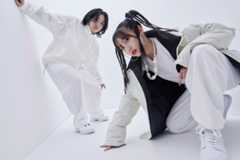 YOASOBI、ドームライブタイトルは“超現実”