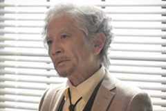 『クジャクのダンス』間宮啓行熟練の演じ分け