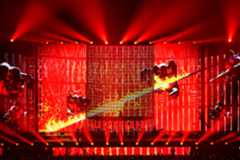 Ado、自愛へ向かうための絶唱