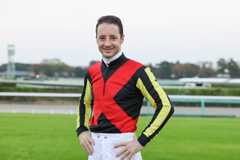 市川実日子、『ザ・ロイヤルファミリー』出演