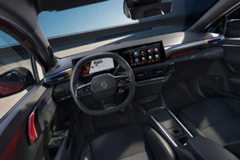 ルノー『クリオ』新型、フォルビアがインパネとセンターコンソール供給…リサイクル樹脂40%使用 画像