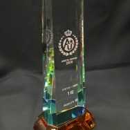 「ANiUTa AWARD 2018」楽曲／個人部門トロフィー