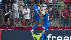 Leverkusen weather storm in Ten Hag opener