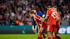 Musste gegen Chelsea verletzt ausgewechselt werden: Bayern-Profi Stanisic (M.)