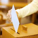 マイナンバーカードについて質問です。 マイナンバーカードを持っていなくて、発行したいのですが、交付書を無くしてしまいました。 その場合は市、区役所に行って再発行してもらえるのでしょうか? また、どのくらいで再発行なども含めマイナンバーカードは手元に来るのでしょうか? 無知で大変申し訳ないのですが、教えてくださると幸いです。