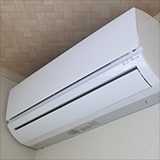 最近家のテレビの録画がおかしいんですけど何かわかる方いますか? 具体的には、録画した番組が途中で固まったままずっと動かない、何かボタンを押しても進まない って感じです。 TOSHIBAさんのREGZAっていう種類で、 録画はハードディスクです。 ハードディスクが壊れたんでしょうか? わかる方よろしくお願いします。