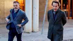 José Manuel Cuenca, jefe de gabinete, amigo y compañero de piso del presidente en funciones de la Generalitat Valenciana, Carlos Mazón, compareció este miércoles como testigo ante la jueza de Catarroja que investiga la gestión de la catastrófica dana del 29 de octubre de 2024, que se cobró 229 víctimas mortales. Su declaración se suma a la del candidato del PP a suceder a Mazón, Juanfran Pérez Llorca, quien testificó hace cinco días.