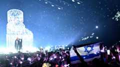 La Asamblea General de la Unión Europea de Radiodifusión (UER) ha provocado una profunda división en Eurovisión 2026 al decidir este jueves mantener la participación de Israel en la próxima edición del certamen, lo que ha llevado a España, Eslovenia, Países Bajos e Irlanda a confirmar su retirada. Estos países habían condicionado previamente su presencia en el concurso a la expulsión de Israel.