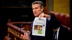 El Congreso de los Diputados ha sido este miércoles el escenario de un tenso enfrentamiento entre el presidente del Gobierno, Pedro Sánchez, y el líder de la oposición, Alberto Núñez Feijóo. Durante una comparecencia centrada en el sistema ferroviario, Feijóo ha arremetido contra la gestión del Ejecutivo, asegurando que España se encuentra en un estado de "fallo multiorgánico" y que los servicios públicos actuales son propios de un "país tercermundista", a pesar de que el Estado recauda impuestos como si fuera una nación nórdica.