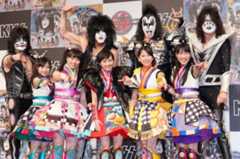 ＫＩＳＳの来日記者会見にゲストとして出席したももいろクローバーＺ＝2015年2月21日、都内、竹谷俊之撮影