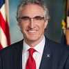 Image of https://s3.amazonaws.com/ballotpedia-api4/files/thumbs/100/100/220px-Governor_Doug_Burgum.jpg
