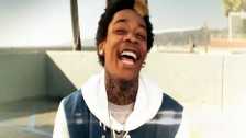 Wiz Khalifa 'Roll Up' music video