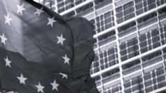Bandera de la UE frente a la sede de la Comisión Europea.