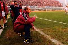 Delio Rossi segue la partita dalla panchina