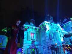 HauntedHouseBlue.jpg