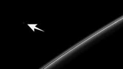 土星の環の向こう、43億km先の小さな「青い点」　地球ではなく…