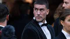 Nestvaran preokret za karijeru Dušana Vlahovića - Stol sa poznatim licima i kofer novca!