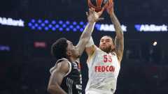 Suspendovan Mike James!