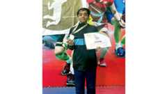Bags silver in badminton