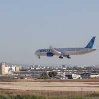 Illustrative: A United Airlines flight lands at Ben Gurion International Airport, near Tel Aviv, March 31, 2025 (Yossi Aloni/FLASH90)
