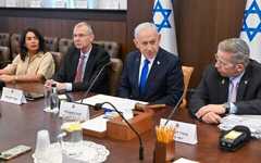 Prime Minister Benjamin Netanyahu at the weekly cabinet meeting in Jerusalem, October 26, 2025 (Kobi Gideon/GPO)