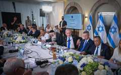 Prime Minister Benjamin Netanyahu leads a special cabinet meeting in the City of David, outside Jerusalem's Old City, May 26, 2025. (Flash90)
