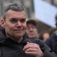 Peter Beinart speaks at a rally to release Columbia University graduate Mahmoud Khalil, who'd been detained by ICE after his involvement in pro-Palestinian, anti-Israel activism, on March 20, 2025, at Foley Square in New York City. (Selcuk Acar/Anadolu via Getty Images via JTA)