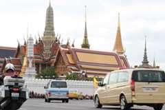 Queen Mother's body reaches Grand Palace in Bangkok