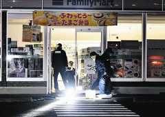 三重県鈴鹿市でコンビニ強殺未遂事件　店員の腹部を刺してたばこ奪った疑い、無職の男逮捕