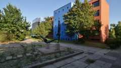 Gebäudeansicht Gymnasium Freier Träger - Bischöfliches Maria-Montessori-Schulzentrum Leipzig