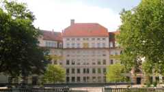 Gebäudeansicht Gymnasium - Neue Nikolaischule