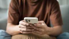 Latvijā nostrādāja visas trauksmes sirēnas; daudzi telefoni nesaņēma šūnu apraides ziņojumu izslēgtu...