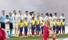 Майка Ричардс: Я считаю, что Англия имеет лучший состав, но не лучшую команду