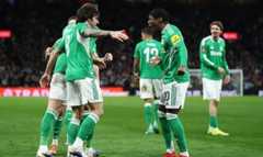 Гол из офсайда, удаление голкипера, дубль: Астон Вилла и Ньюкасл провели горячий поединок в Кубке Англии