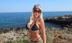 Девушка полузащитника Челси поделилась яркими моментами отдыха в Дубае