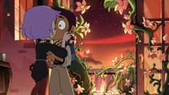 Luz and Amity kiss