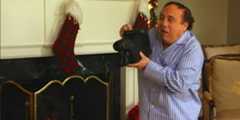 Frank Reynolds filming Dee and Dennis on Christmas Day in the It's Always Sunny In Philadelphia episode 
