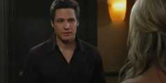 Brad Fisher standing in Dee's doorway and talking to her in It's Always Sunny in Philadelphia.