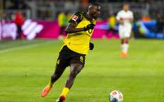 Foto: Borussia Dortmund - Villarreal: Wo läuft das Champions-League-Spiel? | 25.11.2025