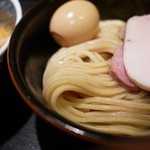 麺屋一燈 - 麺は極太